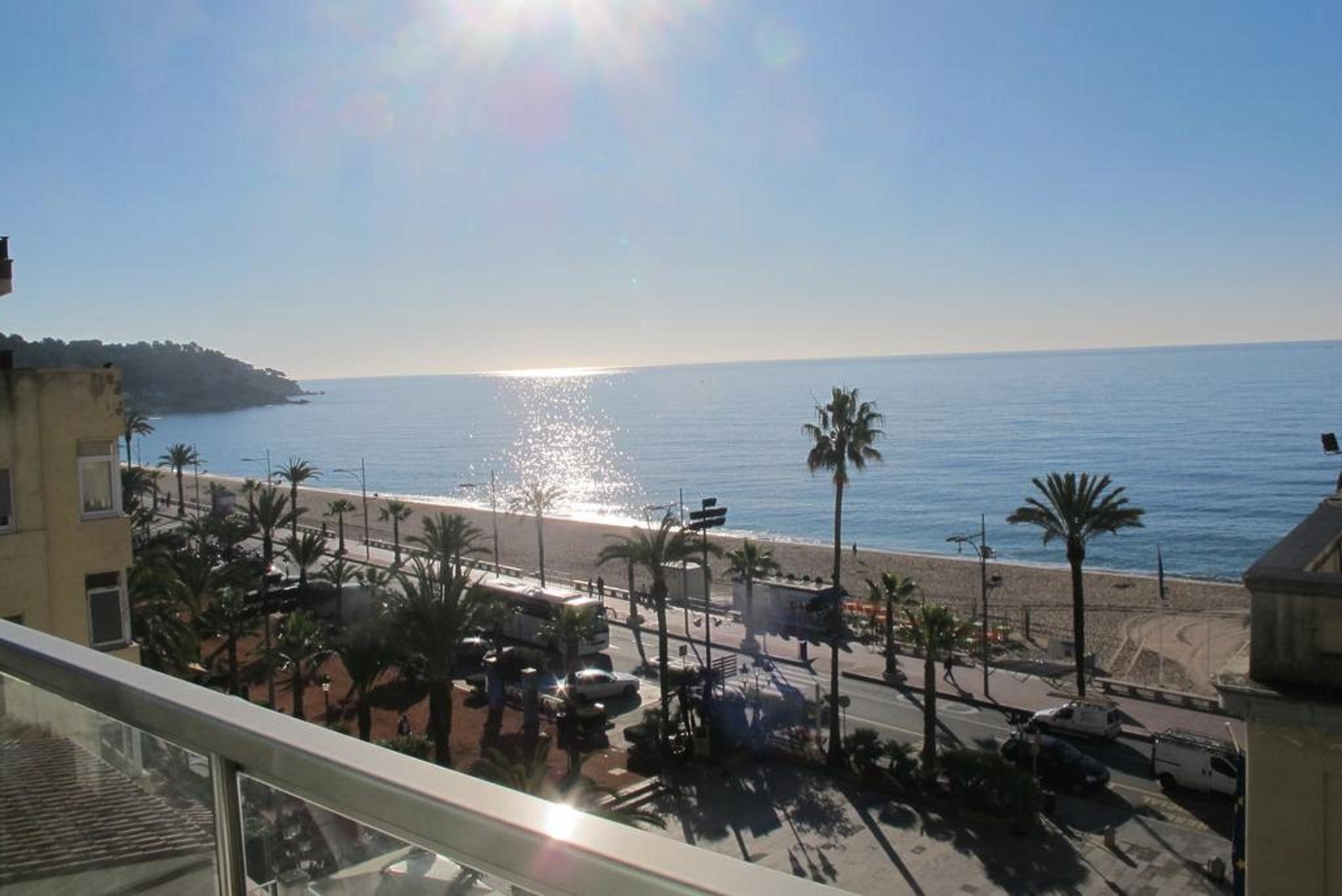Metropol Hotel 4*