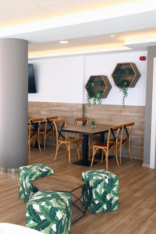 Metropol Hotel 4*